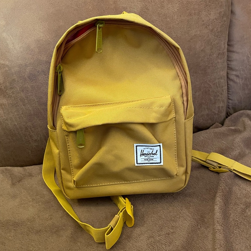 Herschel Classic Mini Backpack in Harvest Gold